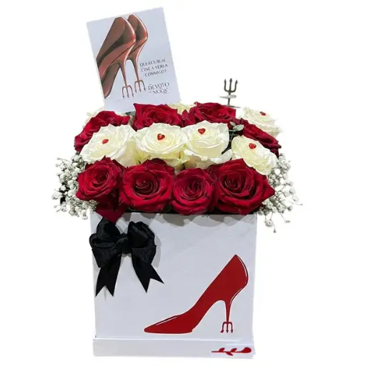 Caja pote con rosas importadas invitacion
